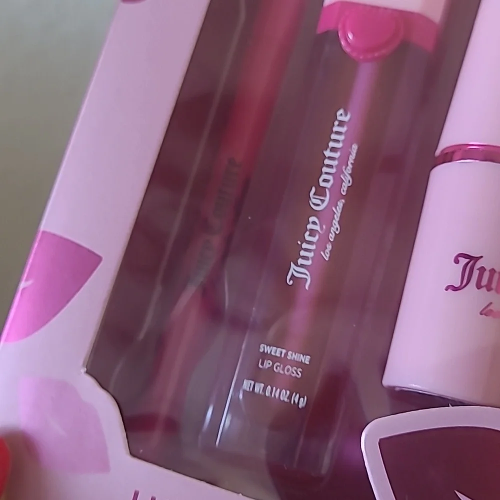 Juicy Couture enhance your